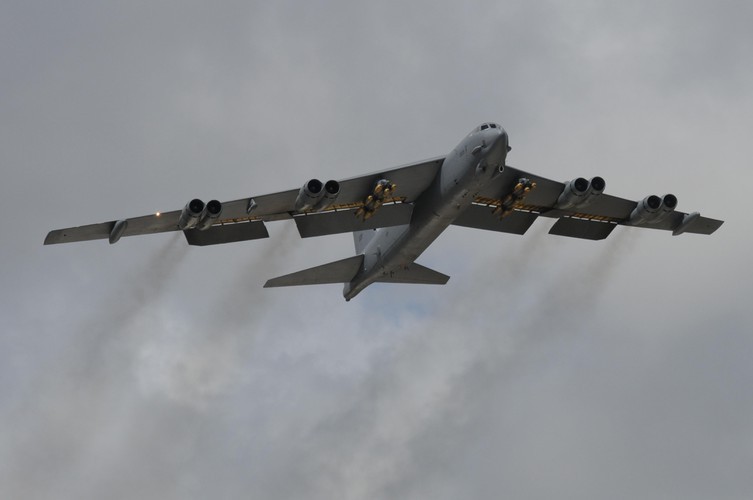 Bien doi B-52 My xam nhap bien Okhotsk, Nga dieu loat tiem kich giam sat-Hinh-17