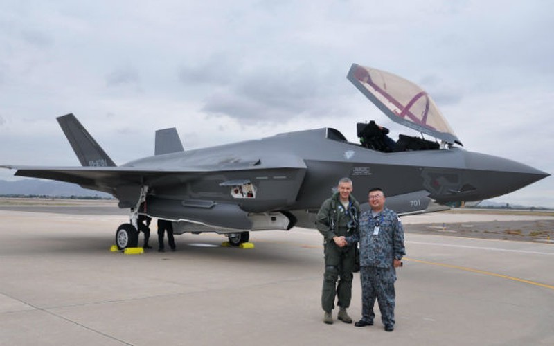 Nhat Ban nhan them 105 tiem kich F-35, Trung Quoc co 