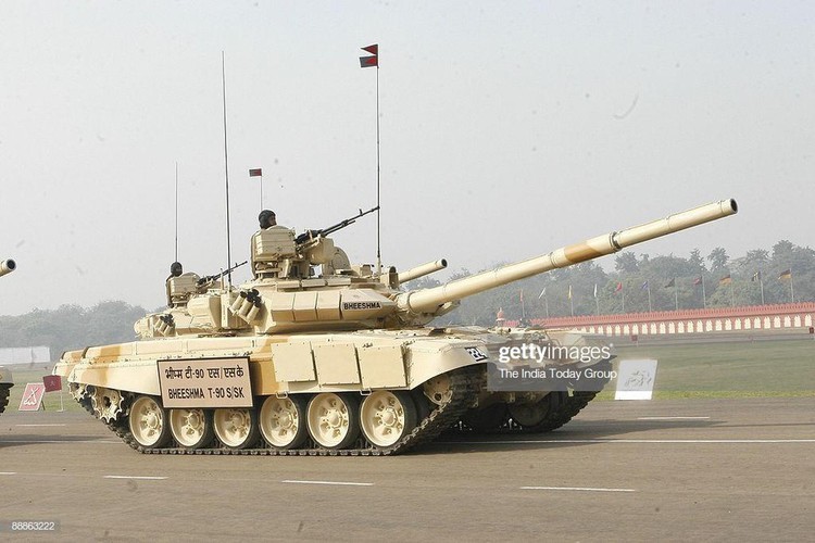 Trung Quoc loan tin An Do mat nhieu xe tang T-90 o bien gioi-Hinh-8