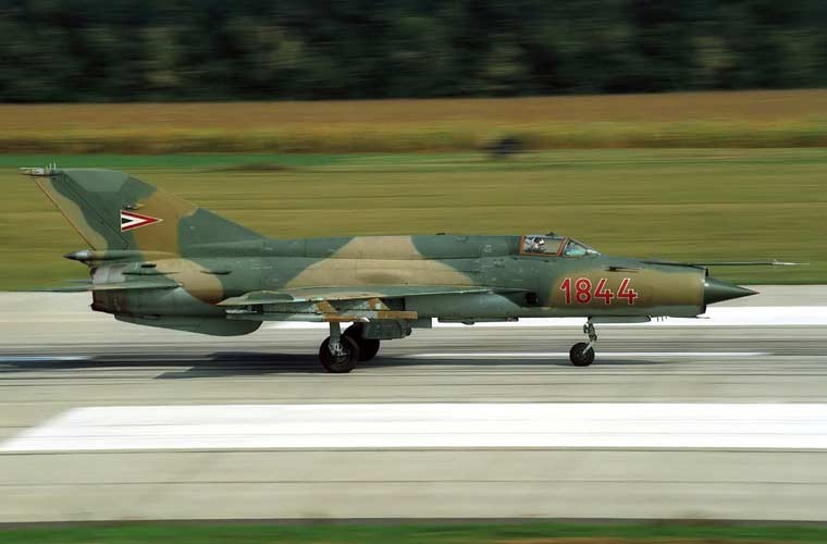 Anh hiem ve tiem lich MiG-21 goc Lien Xo 