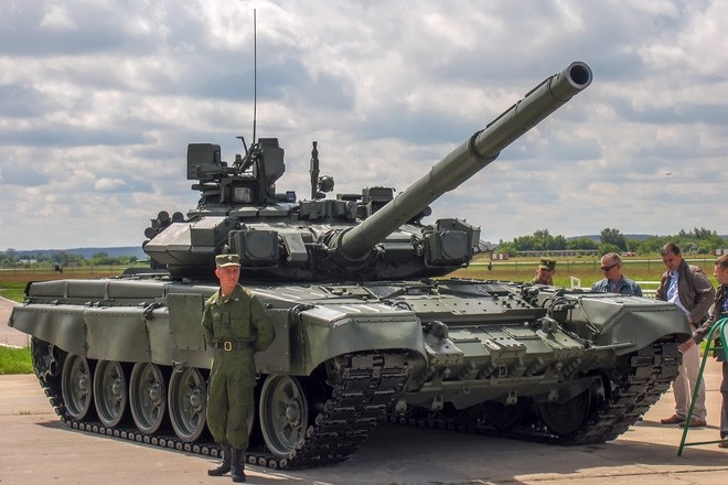 T-14 Armata chua hoan thien, Nga buoc phai bo sung xe tang T-90 nang cap?-Hinh-2