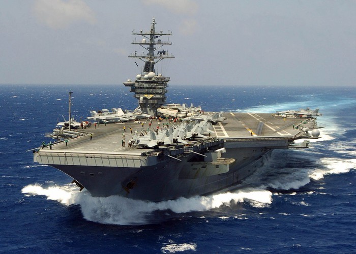 Tau san bay USS George H.W. Bush 