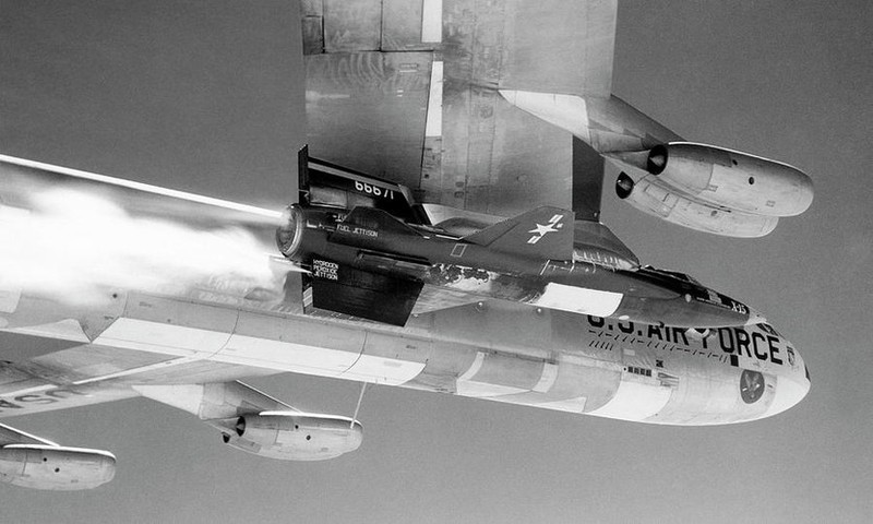 May bay North American X-15 van giu ky luc toc do sau 60 nam-Hinh-8