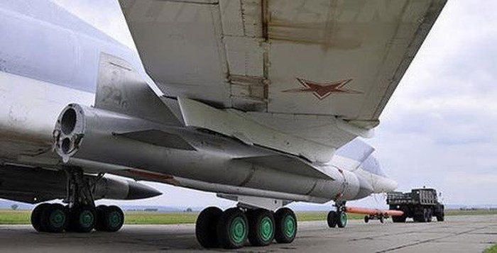Tu huy loat may bay Tu-22 va ten lua Kh-22: Noi tiec nuoi cua Ukraine-Hinh-28