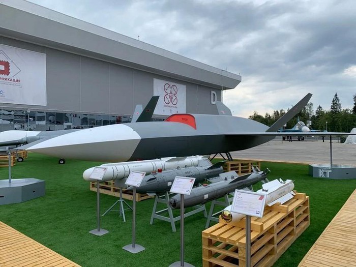 Nga bi cao buoc sao chep UAV XQ-58A Valkyrie cua My-Hinh-10