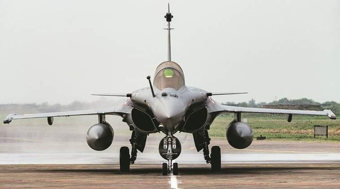 An Do gap rut cho tiem kich Rafale moi mua luyen khong chien-Hinh-4