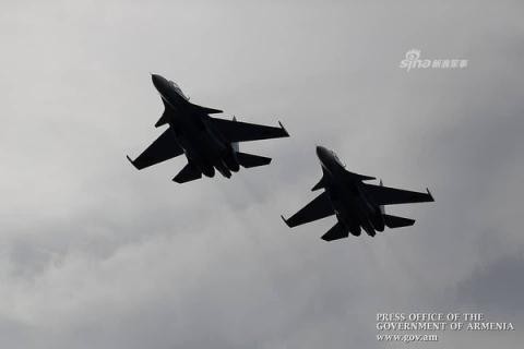 Nong: Armenia trien khai may bay chien dau Su-30SM bao ve khong phan-Hinh-7