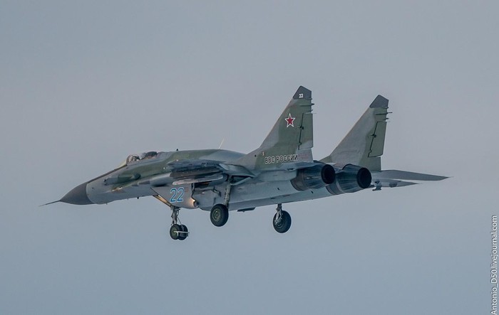 Dua hang loat MiG-29 den Armenia, Nga van noi 