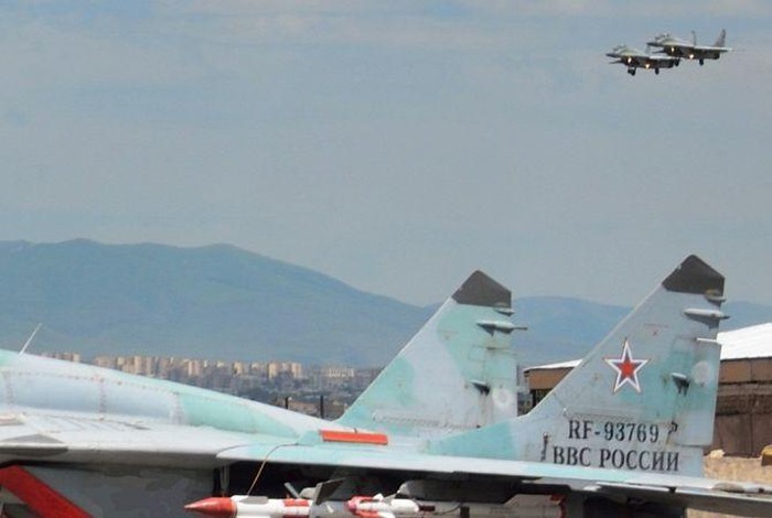 Dua hang loat MiG-29 den Armenia, Nga van noi 