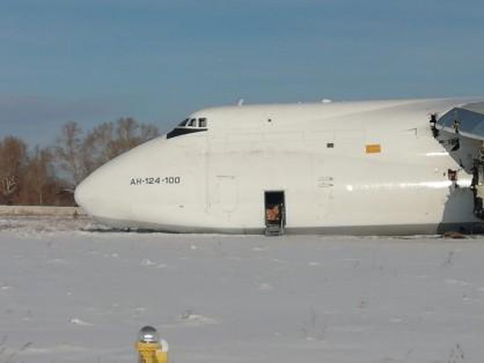 May bay khong lo An-124 Ruslan Nga suyt 
