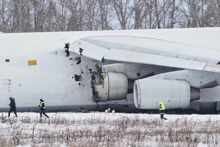 May bay khong lo An-124 Ruslan Nga suyt 