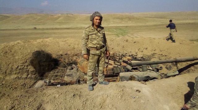 Ly do xe tang T-72 that bai hoan toan o chien truong Nagorno-Karabakh-Hinh-3