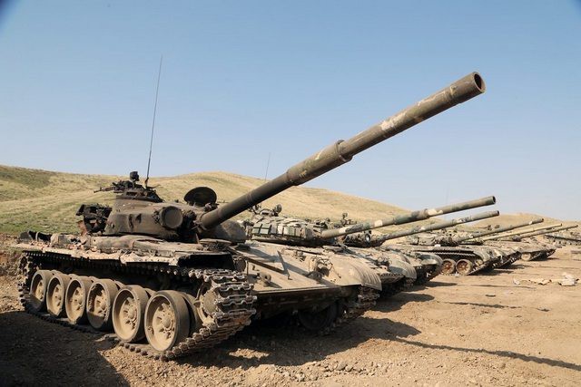 Ly do xe tang T-72 that bai hoan toan o chien truong Nagorno-Karabakh