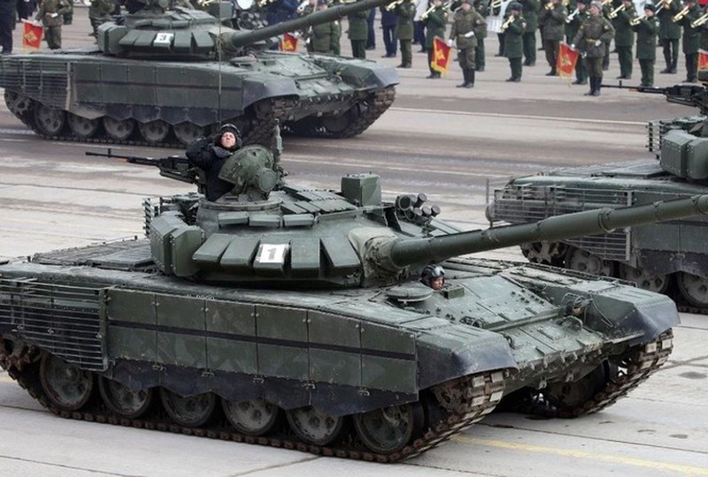 Nga dung xe tang T-72B3M lam doi trong voi K2 tai Kaliningrad-Hinh-4