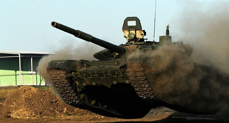 Nga dung xe tang T-72B3M lam doi trong voi K2 tai Kaliningrad-Hinh-6