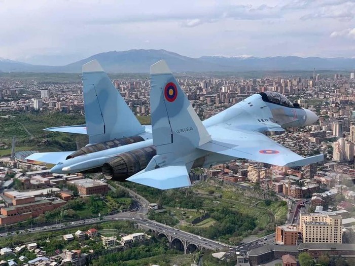 Sai lam gi khien Su-30SM Armenia 