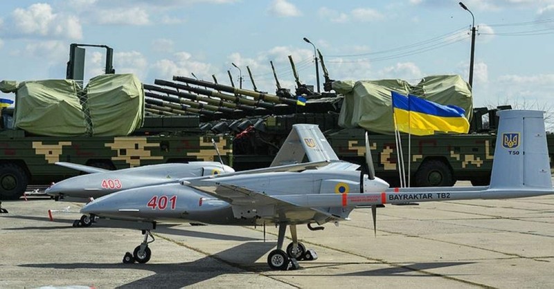 Dau hieu Ukraine dung UAV Bayraktar TB2 tan cong vao mien Dong-Hinh-7