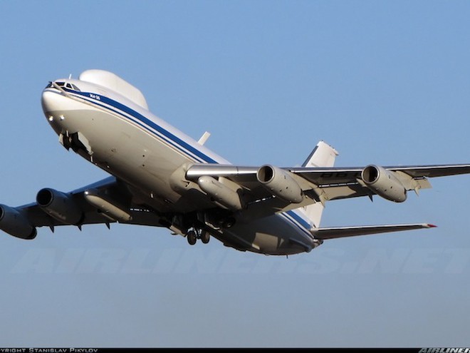 Nga up mo ve thiet bi bi mat vua bi danh cap trong chiec Il-80-Hinh-7