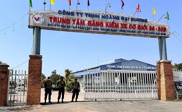 Binh Thuan: Bat giam 2 Pho Giam doc Trung tam dang kiem xe