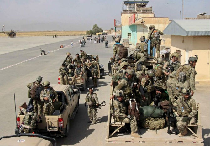 Canh thanh pho Kunduz sau khi bi Taliban danh chiem-Hinh-2