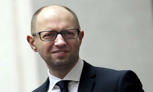 Thu tuong Ukraine Yatsenyuk “thoat hiem” phieu bat tin nhiem