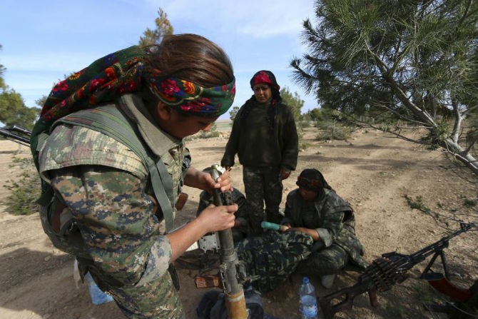Cuoc song cua chien binh SDF tren chien truong Syria-Hinh-5