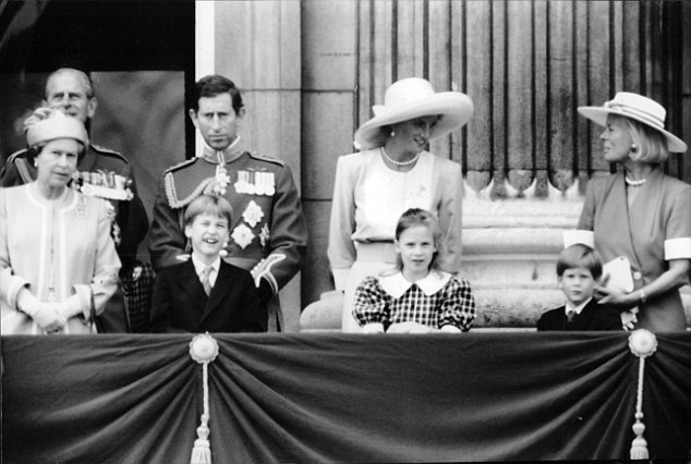 Anh hiem ve Cong nuong Diana va Nu hoang Elizabeth II-Hinh-8