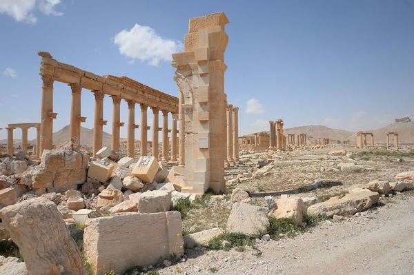 Nhung hinh anh dau tien ve thanh co Palmyra sau giai phong
