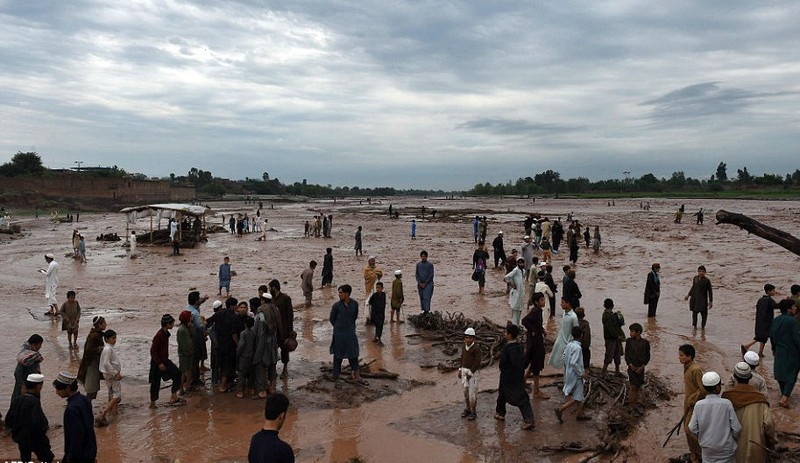 Canh tuong  lu lut kinh hoang o Pakistan-Hinh-4