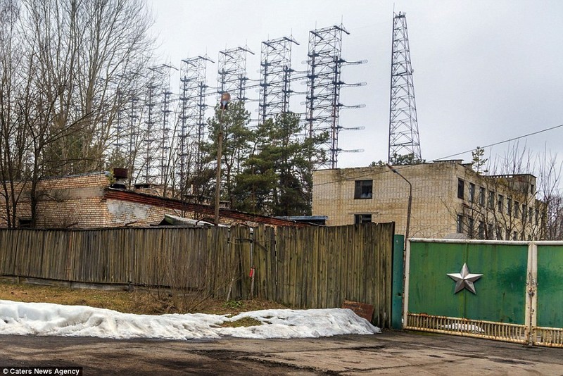 Am anh ben trong nhung toa nha bo hoang sau tham hoa Chernobyl-Hinh-2