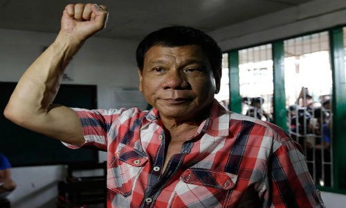 Bau cu tong thong Philippines: Ong Duterte tuyen bo thang cu
