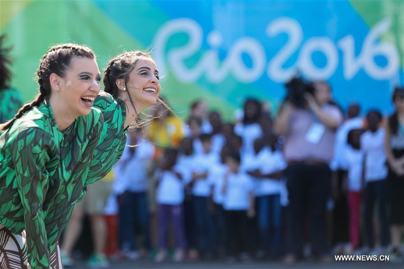 Dot nhap lang Olympic o thanh pho Rio de Janeiro-Hinh-9