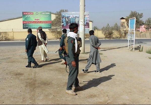Quan doi Afghanistan xua duoi phien quan Taliban khoi Kunduz-Hinh-4