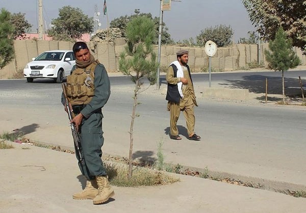 Quan doi Afghanistan xua duoi phien quan Taliban khoi Kunduz-Hinh-5