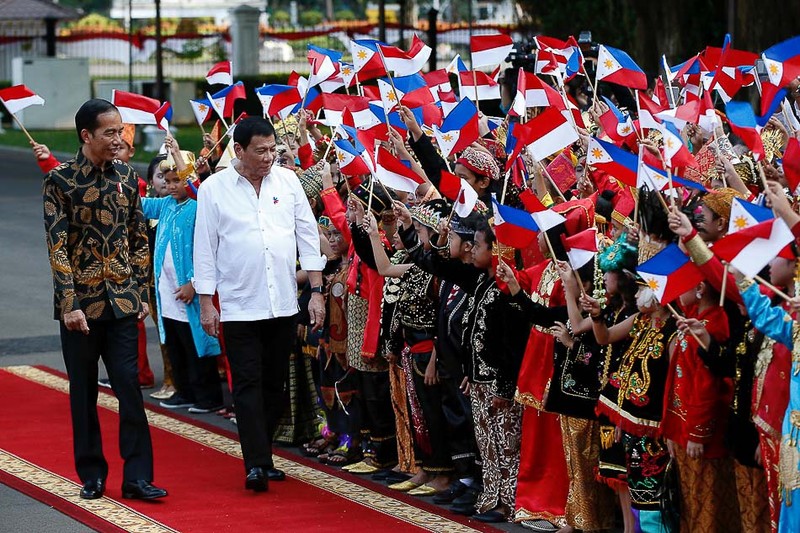 Toan canh 100 ngay dau cua Tong thong Philippines Duterte-Hinh-17