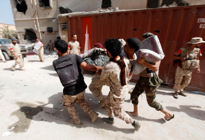 Libya danh duoi phien quan IS cuoi cung khoi thanh pho Sirte-Hinh-10