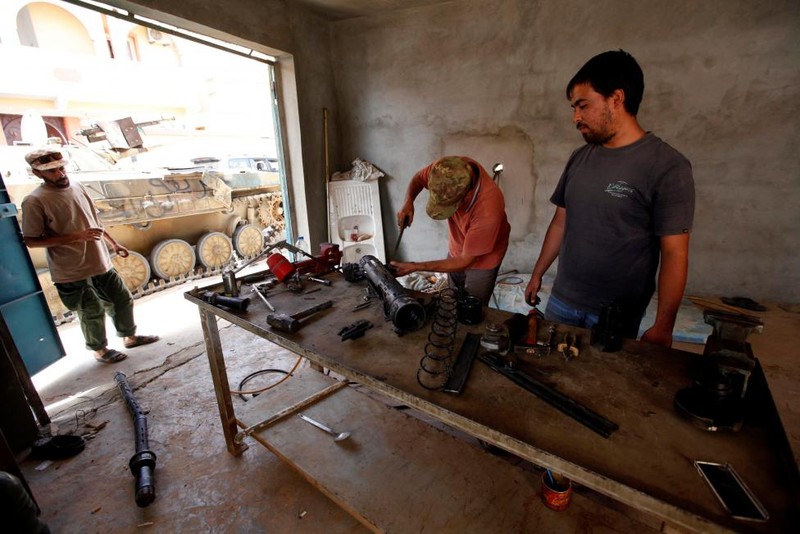 Libya danh duoi phien quan IS cuoi cung khoi thanh pho Sirte-Hinh-13