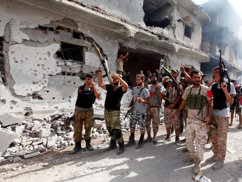 Libya danh duoi phien quan IS cuoi cung khoi thanh pho Sirte-Hinh-8