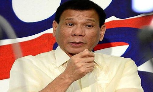 Philippines: Ong Duterte tuyen chien voi cac “trum so” kinh te