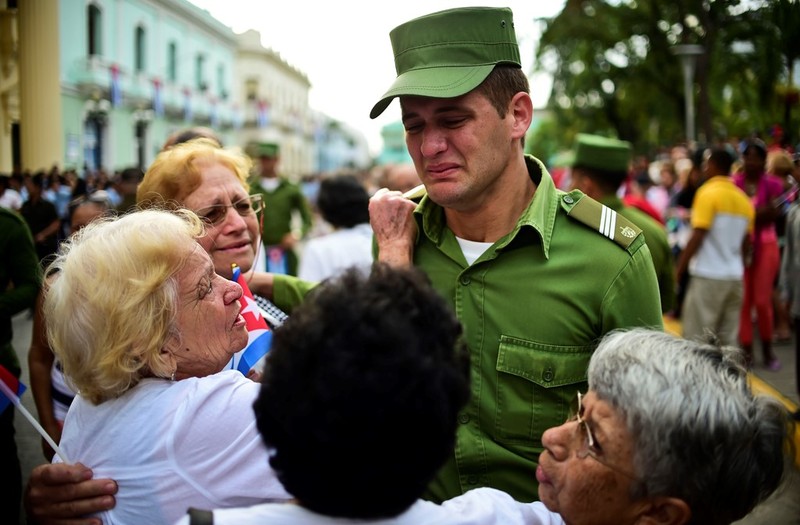 Hinh anh xuc dong le truy dieu lanh tu Cuba Fidel Castro-Hinh-9