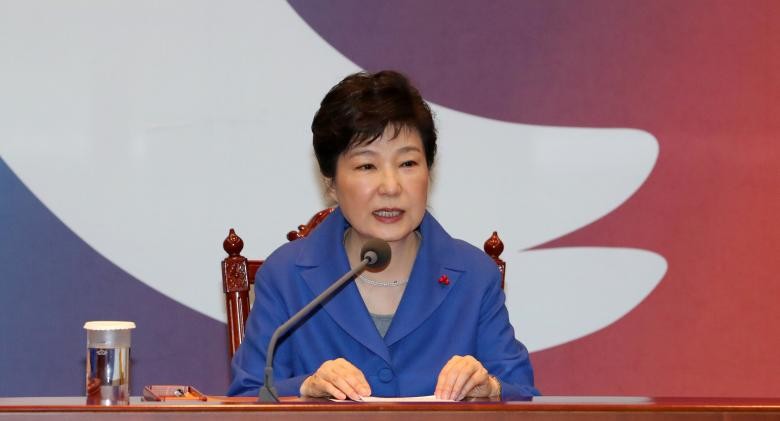 Toan canh phien bo phieu luan toi Tong thong Han Quoc Park Geun-hye-Hinh-3