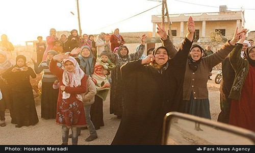 Chum anh quan dan Syria an mung chien thang Aleppo