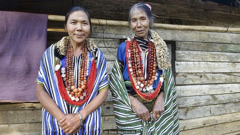 Huyen thoai nhung nguoi dan ba “mat ho” o Myanmar-Hinh-11