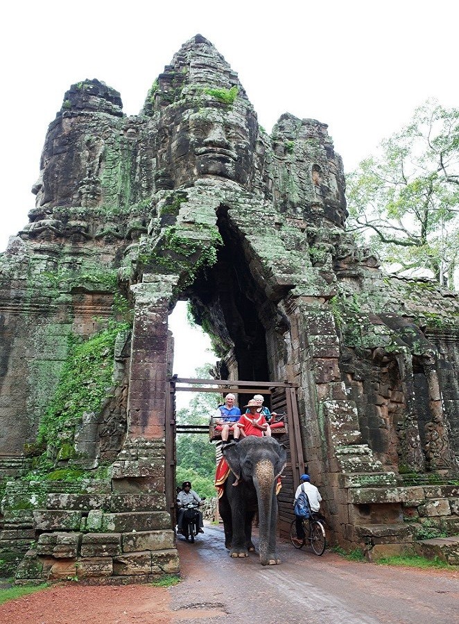 Kham pha ve dep quan the Angkor noi tieng o Campuchia-Hinh-12