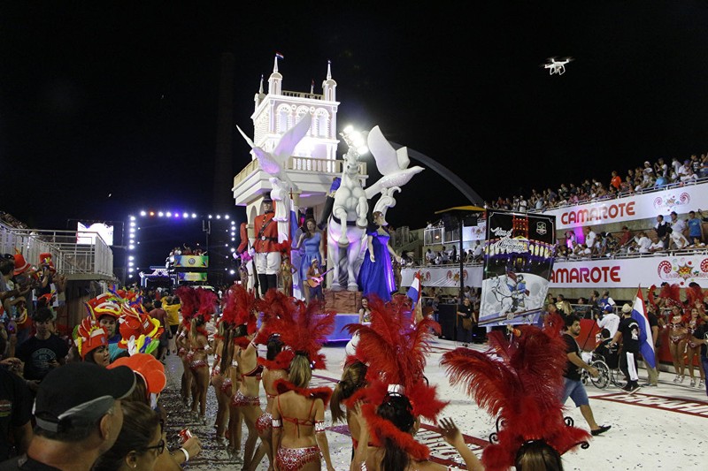 Tung bung le hoi Carnival o Paraguay-Hinh-4