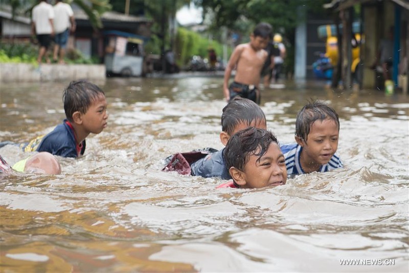 Canh ngap lut nghiem trong o thu do Jakarta-Hinh-9