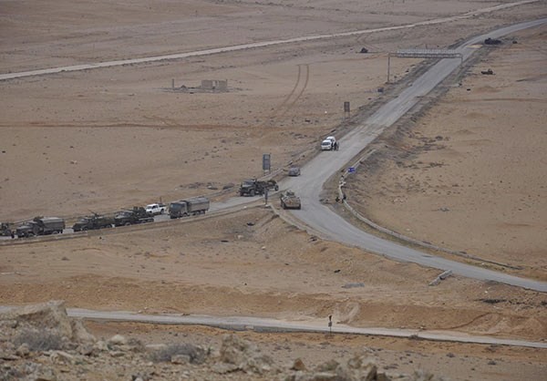 Ben trong thanh pho co Palmyra moi giai phong khoi IS-Hinh-2