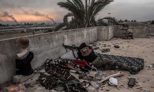 Anh: Chien dich giai phong Mosul khoi IS buoc sang thang thu 6-Hinh-2