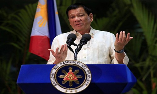 Tong thong Duterte sa thai Bo truong Noi vu Philippines vi tham nhung