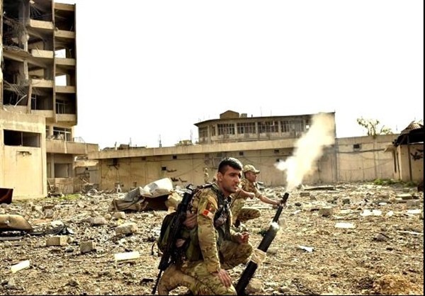 Quan doi Iraq giao tranh ac liet voi IS o Thanh co Mosul